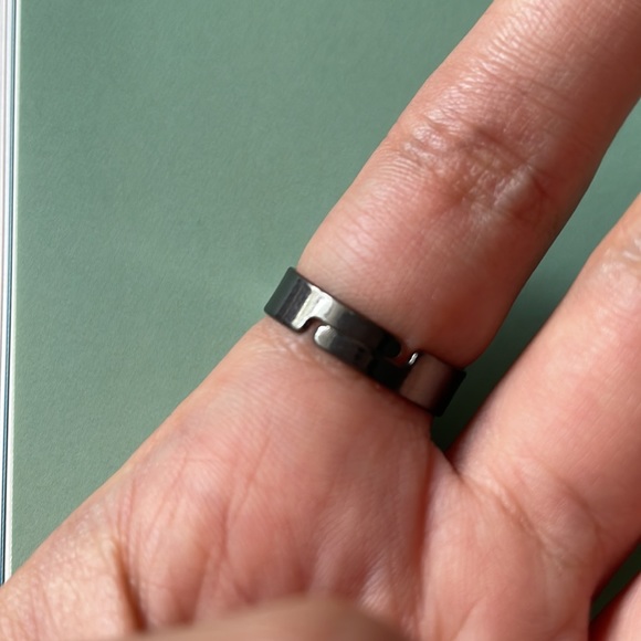 Sparkly Cocktail Adjustable Ring - Picture 8 of 8